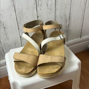 Remonte Tan and Cream Women's Sandals comfort cushion sole casual summer wedge